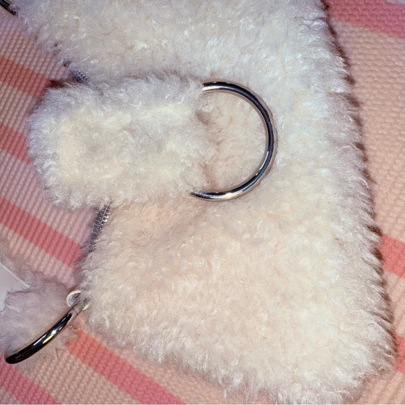 H&M Cream Faux Fur Shoulder Bag - Picture 13 of 15